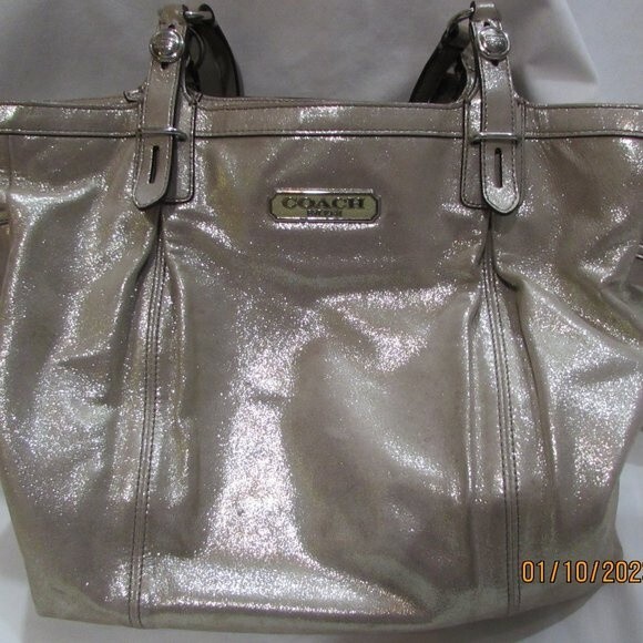 COACH HANDBAG PURSE METALLIC GOLD M1060-F16562 - Picture 1 of 15